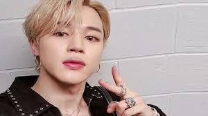 Найдешь отличия? Рассматриваем двойника Чимина