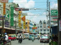 There are numbers of department stores, shopping malls and markets throughout the city. Downtown Hat Yai Photo