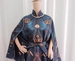 Whether is a gift for your female co worker or lady boss, combining flowers and her birthstone colors is a classic traditional 60th birthday gift which shows your love and thoughtfulness. Lebanese Woman Celebrates Her 40th Birthday Virtually By Wearing A 26 Million Dress And A 325 000 Face Shield Could This Be The Most Extravagant Birthday Bash In The World Luxurylaunches