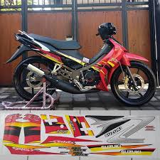 Modifikasi ini lebih mengedepankan sisi visual daripada mesin. Jual Striping Motor Satria Hiu Merah Hitam Printing Laminasi 3m Di Lapak Holic Shop Bukalapak