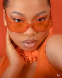 Warm tones. 🧡 Model @thedabiee Makeup @suszanempire #warm #orange #darks  #whites #style #nigerian #lightskin