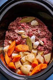 Crock Pot Ground Beef Stew Potato And Carrot Crockpot Recipes Beef Ground Beef Stews Ground Beef Crockpot Recipes