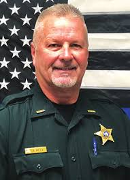 Man arrested in Salem ax attack