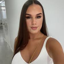 Ebony Finn's Instagram, Twitter & Facebook