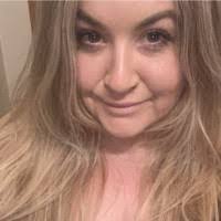 Kayla Brewer's Instagram, Twitter & Facebook