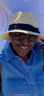 Candace Mayes's Instagram, Twitter & Facebook