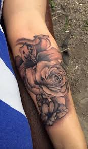 What does a purple rose tattoo mean? Black Vintage Rose Forearm Tattoo Ideas For Women Www Mybodiart Com Rose Tattoos For Women Rose Tattoos Unique Forearm Tattoos