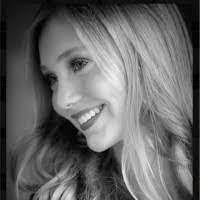 Natalie Gilpin's Instagram, Twitter & Facebook