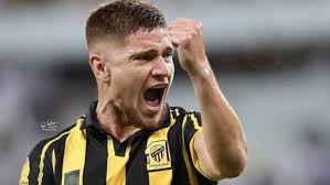 Štatistiky (zápasy, góly, karty) a história prestupov. Vasco Acerta Contratacao De Meia Argentino Leonardo Gil Vasco Extra Online