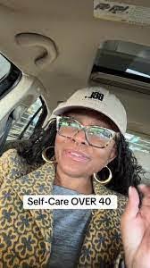 Candice Self's Instagram, Twitter & Facebook