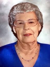 Robyn Gault's Instagram, Twitter & Facebook