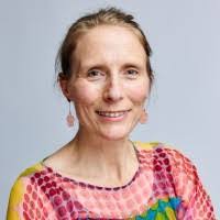 Eileen Mackie's Instagram, Twitter & Facebook