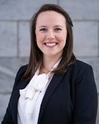 Charlotte Bloom's Instagram, Twitter & Facebook