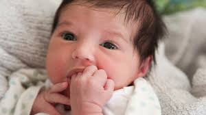 Baby 5 Wochen Der Erste Schub Steht An Hallo Eltern