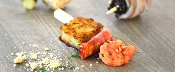 Brochette apero brochettes apéritives salade verrine boisson saumon poireaux concombre recette apéro facile recette apero dinatoire. L Apero Dinatoire Chaud Le Grand Show En Ligne Buffet Traiteur