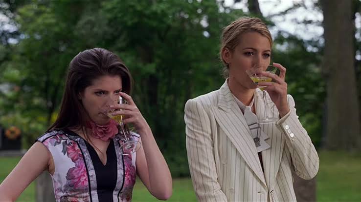 On 'A Simple Favor' and Its Players - Bright Wall/Dark Room