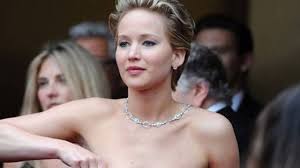 جنفر لورنس Jennifer Lawrence Fall Jennifer Lawrence Dior Gown