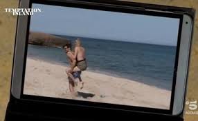 Vive a roma con tommaso da novembre 2019. Temptation Island Tommaso E Valentina A Tempo Di Record In Groppa No E Gia Finita In Disgrazia L Indiscrezione Libero Quotidiano