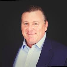 Dan Urias's Instagram, Twitter & Facebook