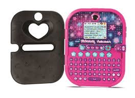 Agenda Electronique Vtech Kidisecrets Selfie Music Noir Et Rose Jouet Multimedia Achat Prix Fnac Magique, grâce à la reconnaissance du visage, la petite fille se prend en photo et le journal ne souvre que si cest elle ! agenda electronique vtech kidisecrets selfie music noir et rose