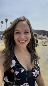 Celebrating these incredible ladies rising up as authors and speakers and  to my hubby for his book launch. Shout out to these inspiring women and to  my beautiful co-leader and friend Quay Ball who ...