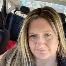 Laura Sneath's Instagram, Twitter & Facebook