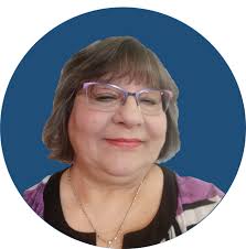 Lori Renninger's Instagram, Twitter & Facebook