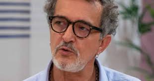 Rogério samora, ator português, continua internado após sofrer uma parada. Rogerio Samora Em Estado Muito Grave Sedado E Em Coma Dioguinho Blog