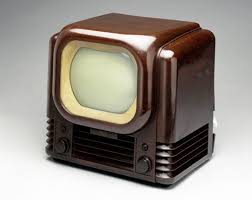 The 7 Worst Tech Predictions Of All Time Techhive Vintage Tv Vintage Television Retro Radios