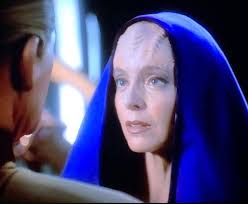 Why did you fall in love with him guys come and hear oooo ladies over to  you 🎤🎤🎤, guys come and hear oooo