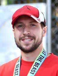 Andy Hellmann's Instagram, Twitter & Facebook