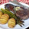 Steak that sizzles on the stovetop. Https Encrypted Tbn0 Gstatic Com Images Q Tbn And9gcrkh0qoers43jkxh97pracrhy3qqikcqj1lyu2ltwtsr8wxwds0 Usqp Cau