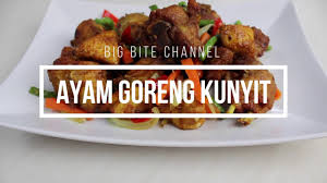 Setelah itu, masukkan mangkuk tersebut ke. Cara Masak Ayam Goreng Kunyit How To Cook Turmeric Fried Chicken Youtube