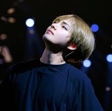 Top 10 Most Handsome K Pop Male Idols 2020 Taehyung Kim Taehyung Bts Wings Tour