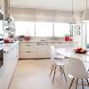 This outdoor kitchen has plenty of space to chop up vegetables and meat, mix drinks, and have a little serving station. Https Encrypted Tbn0 Gstatic Com Images Q Tbn And9gcqz Ijcpagrdmns Puhu9fkkwabo315o7taqxntwnuppc7o5uwe Usqp Cau
