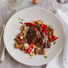 Geschmorte Kalbsbackchen Mit Steinpilzen Und Selleriepuree Rezept Essen Und Trinken
