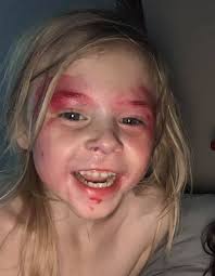 Hey guys so here is the artwork of my 4 year old son 🙈 (sonic the hedgehog  spinning around the hoop and turning into a ball) We've just moved into our  new