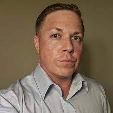 Jeffrey Bevington's Instagram, Twitter & Facebook