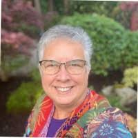 Roxanne Mcmahon's Instagram, Twitter & Facebook