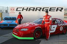 Dodge returned to nascar competition in 2001 after an absence of nearly a quarter century and currently fields just the two penske teams, the no. Dodge Brings Back The Charger