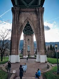 On the west side of the bridge, you'll traverse several blocks through the lovely cathedral parks neighborhood before reaching a st.johns boundary line at north ivanhoe street. St Johns Bridge Portland Oregon Fun Life Crisis