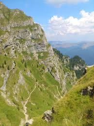 Minunatul orasul busteni si istoria acestuia se afla mana in mana cu istoria tuturor oraselor care au luat nastere pe valea de sus a prahovei; Joy Turist Prin Romania 10 Locuri De VÄzut In BuÈteni Cristinajoy Ro Blog De Bucurie Dezvoltare PersonalÄ AutoeducaÈie SÄnÄtate Èi ÈtiinÈÄ