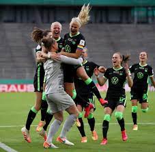 On 31 august 2020, the dfb executive. Sfb Pokalfinale Frauen Des Vfl Wolfsburg Sorgen Fur Historischen Rekord Welt