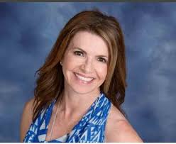 Elaine Gregory is a great esthetician !