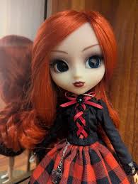 PULLIP CUSTOM PRUNELLA with short mint wig, new eye chips & lashes (2007)  #F-582 $115.00