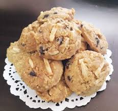 Sila buang tepi roti tu ye. Resepi Biskut Nestum Choc Chip Yang Sangat Crunchy Guna Sukatan Cawan Mudah Je
