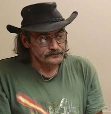 Salem man accused of molesting girl