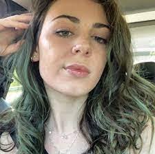 Amber Sv's Instagram, Twitter & Facebook