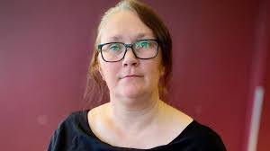 Julianne Boyle's Instagram, Twitter & Facebook