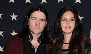 The latest tweets from @barriejoneill Lana Del Rey And Boyfriend Barrie James O Neill Have Been Secretly Engaged Since June Daily Mail Online